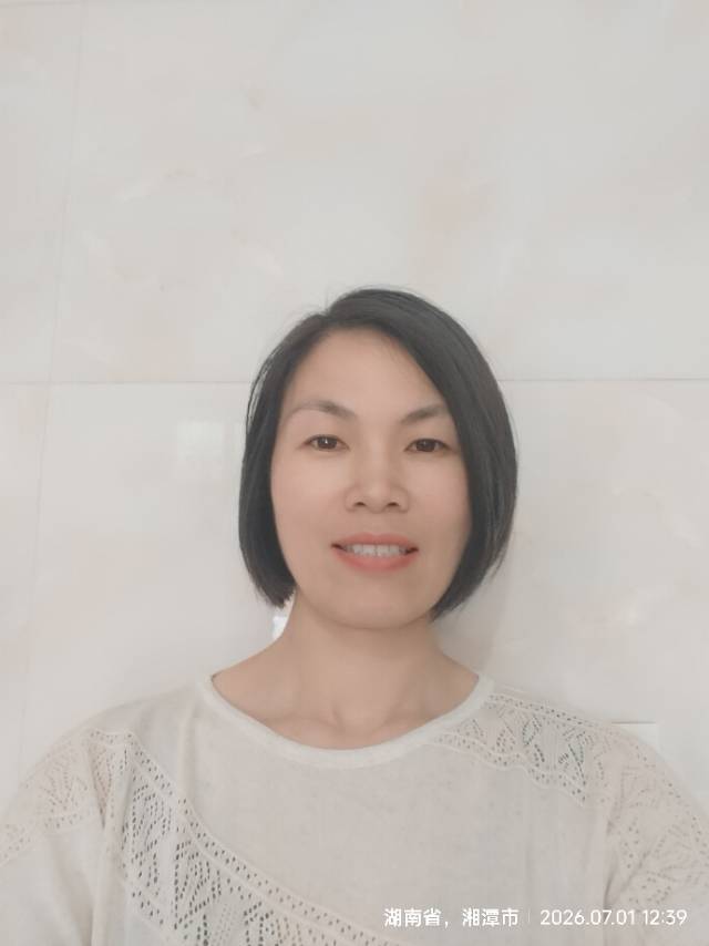 阿姨资料照片