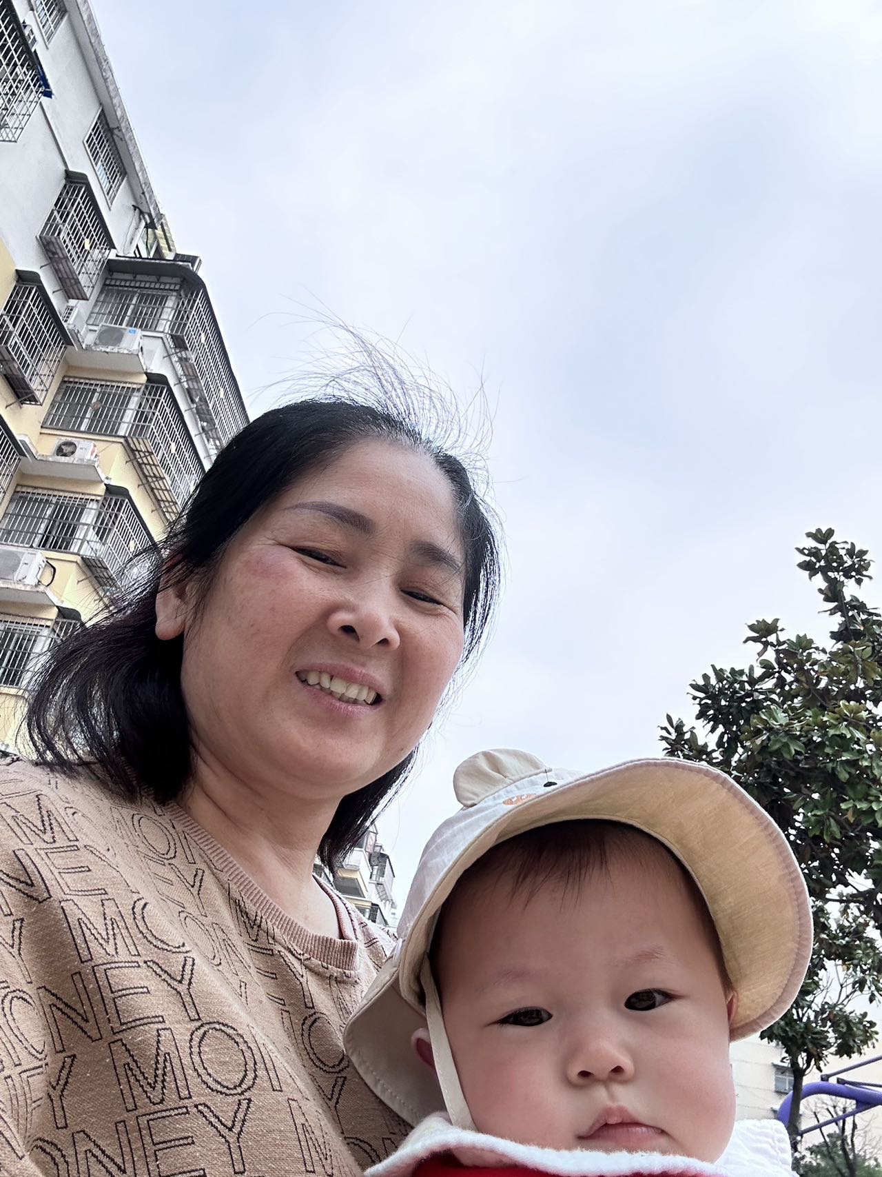 杨阿姨照片