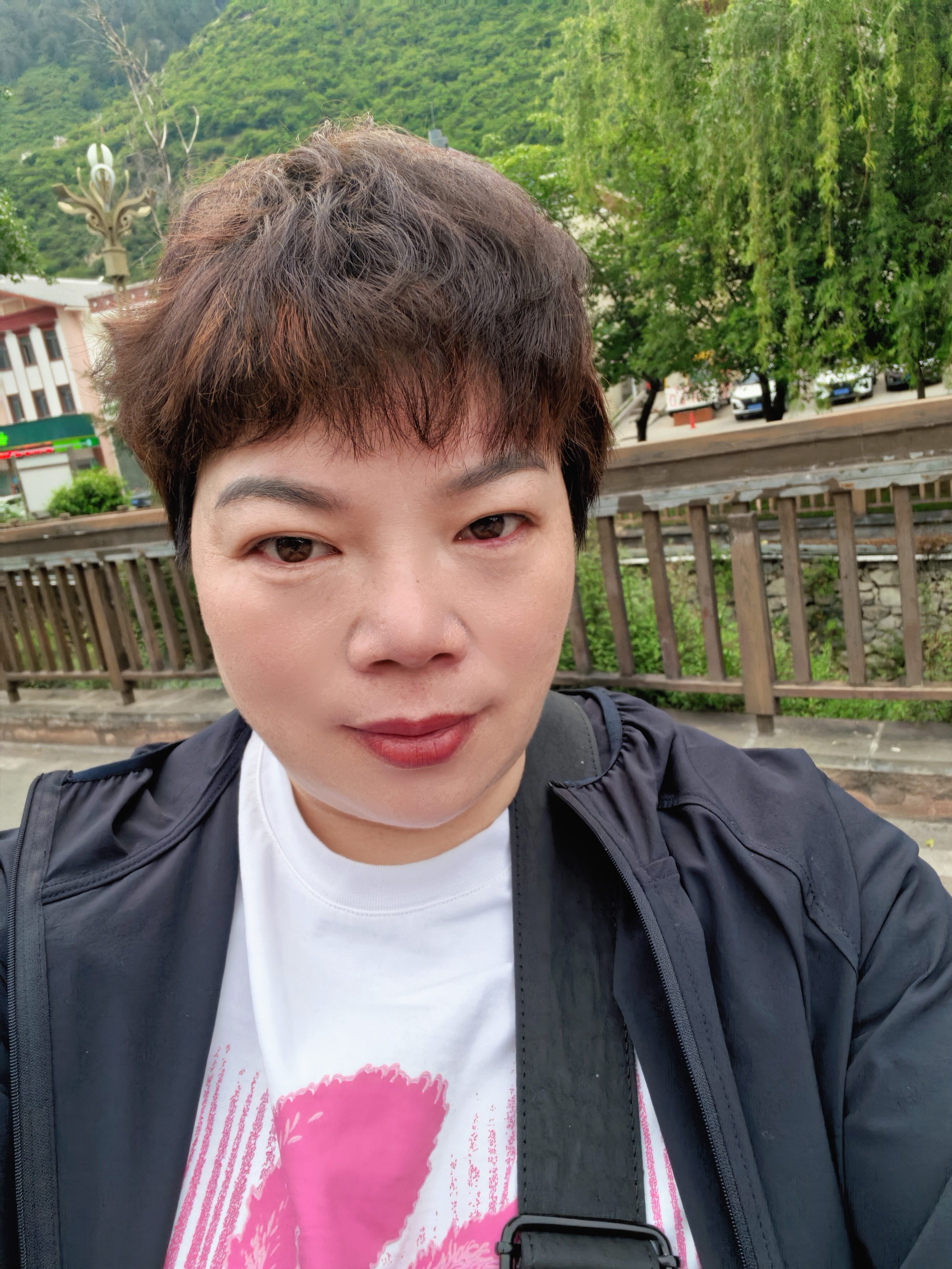 阿姨资料照片