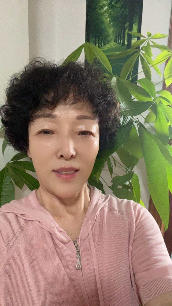 郑阿姨照片