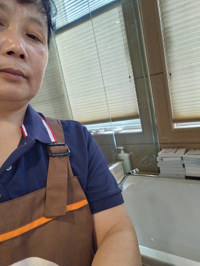 江阿姨照片