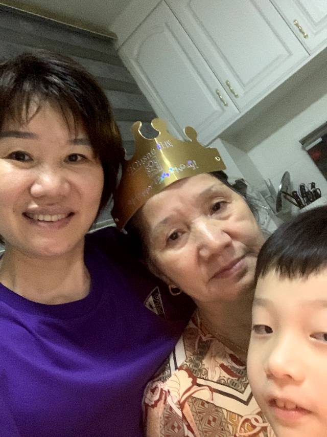 阿姨资料照片