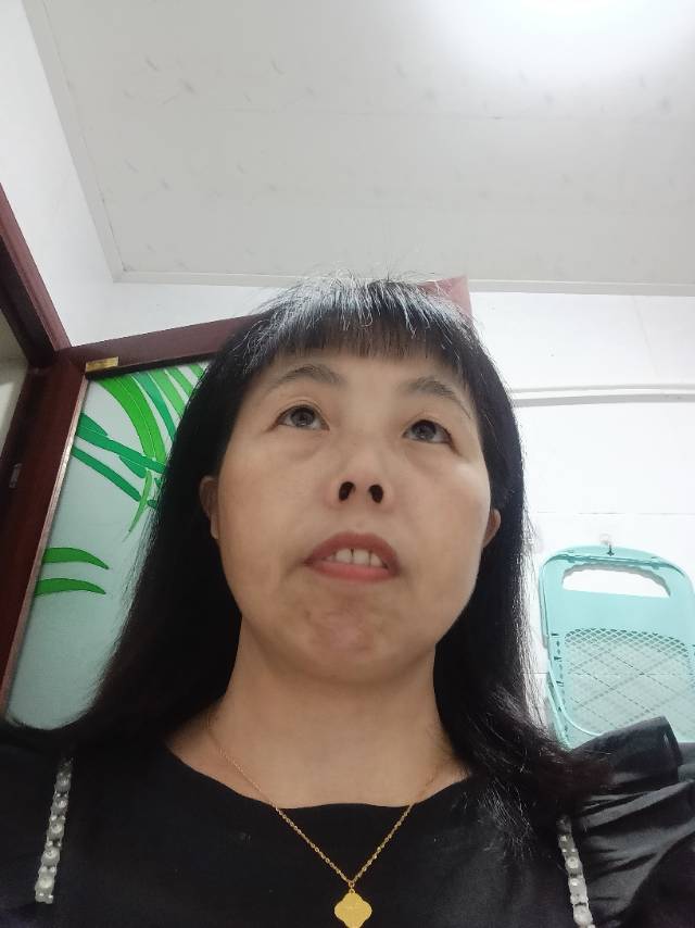 阿姨资料照片