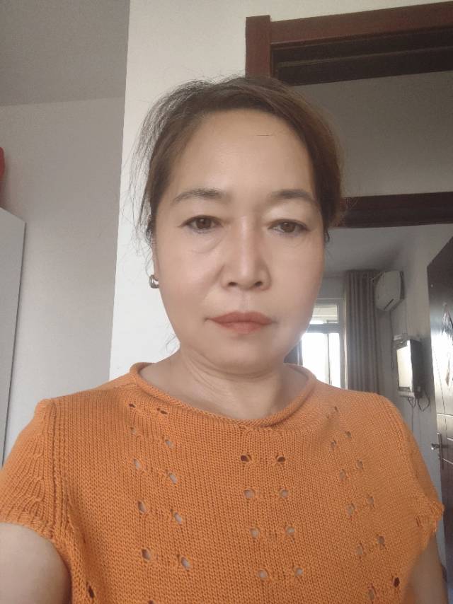 阿姨资料照片