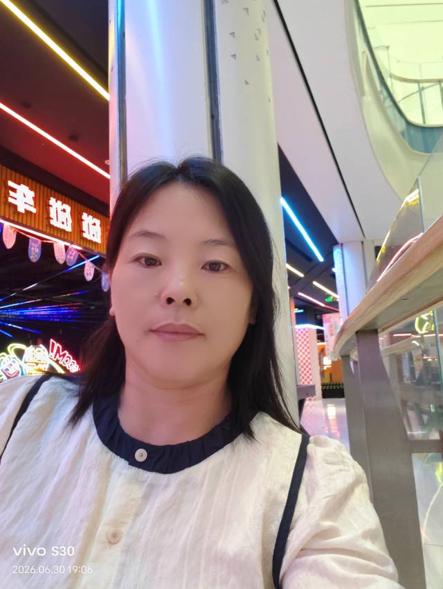李阿姨照片