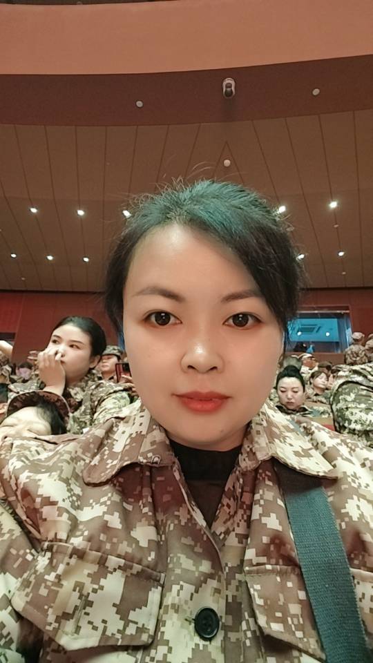 周护工照片