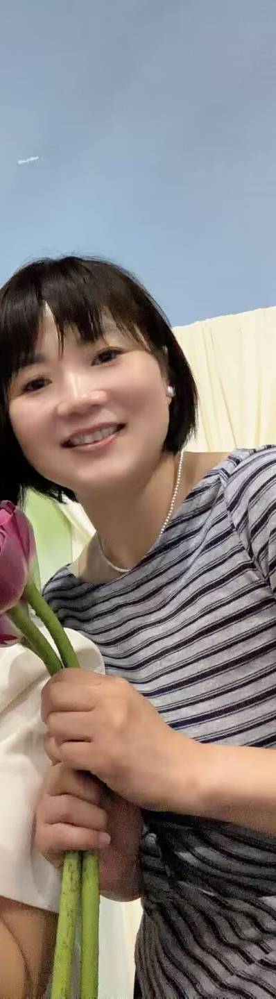 阿姨资料照片