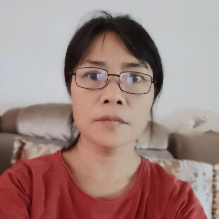 阳阿姨照片