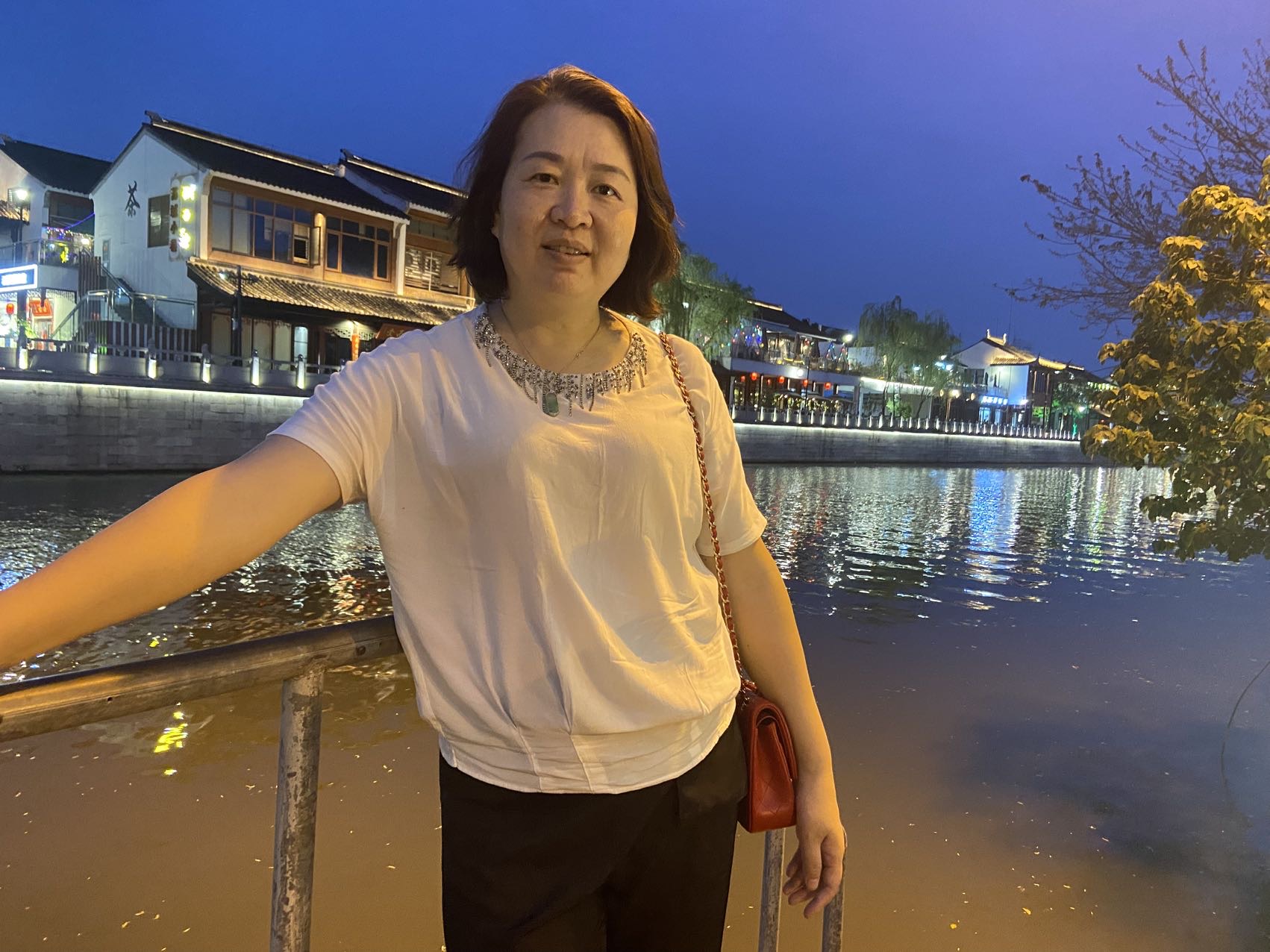 许阿姨照片