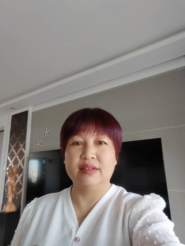 阿姨资料照片