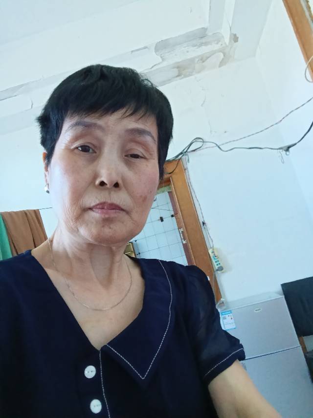 姜护工照片