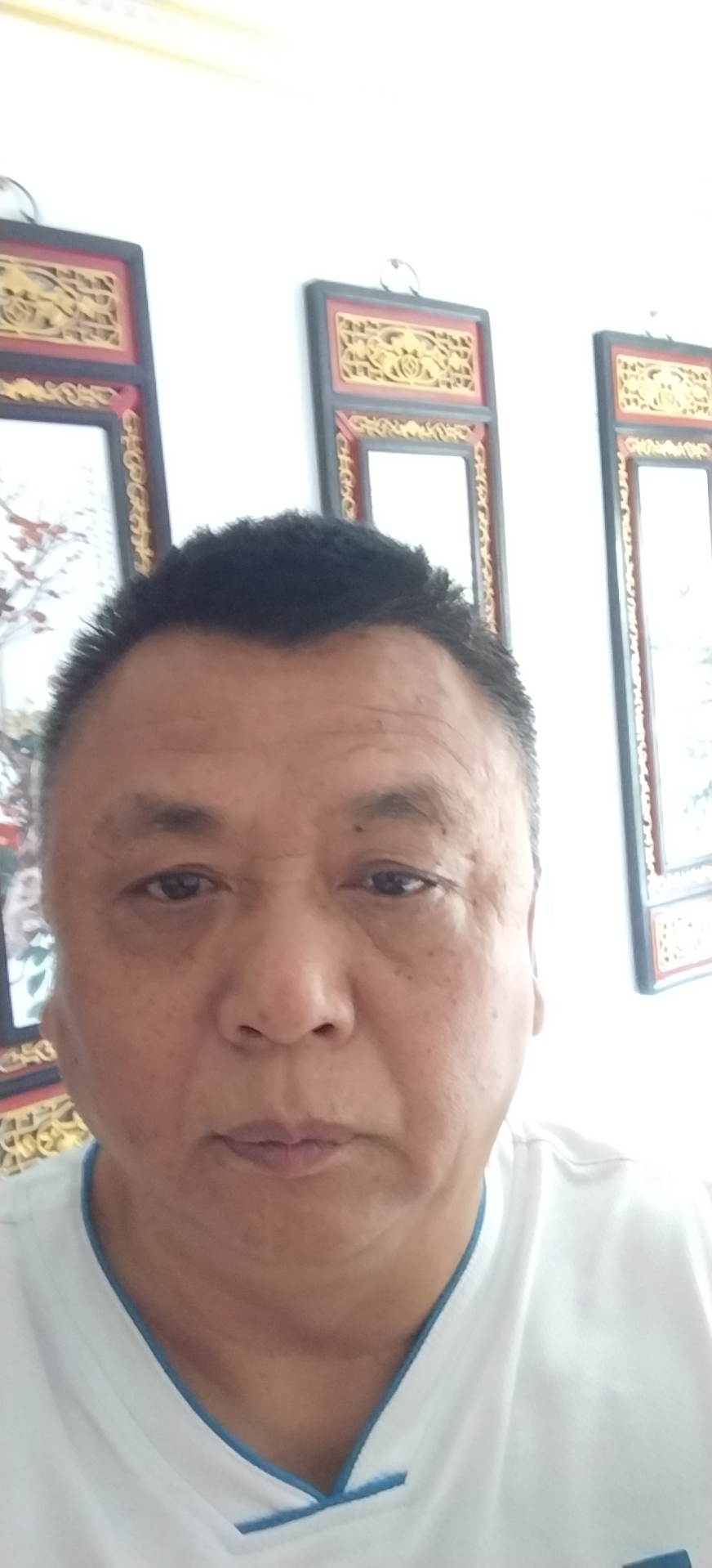 周护工照片