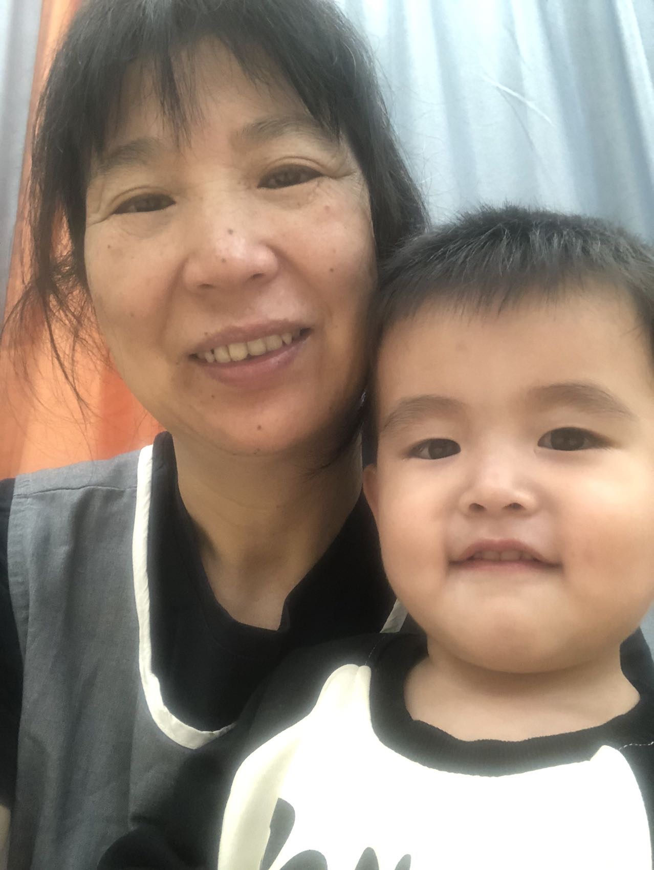 张阿姨照片