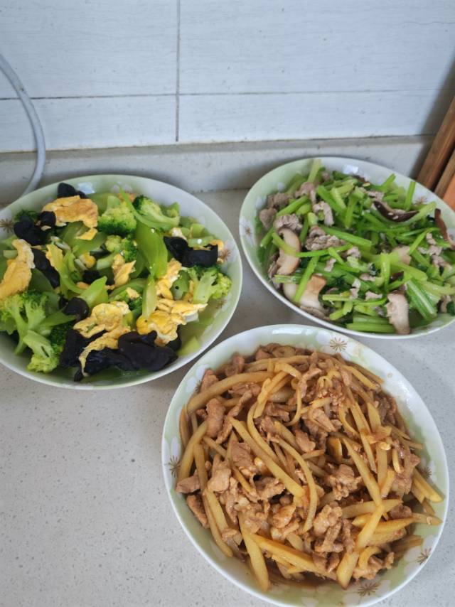 张阿姨照片