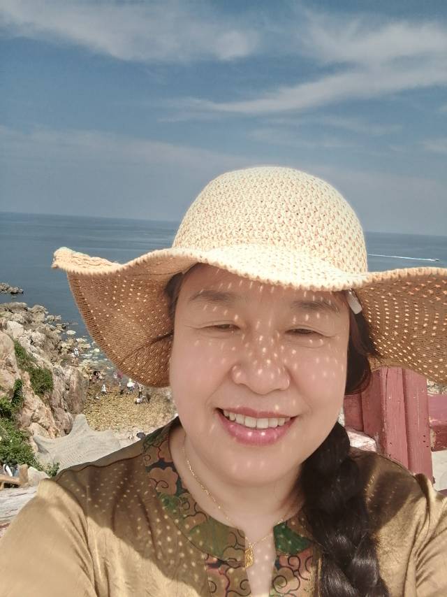 阿姨资料照片