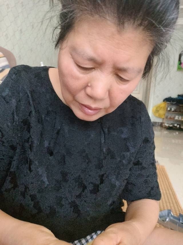 冯阿姨照片