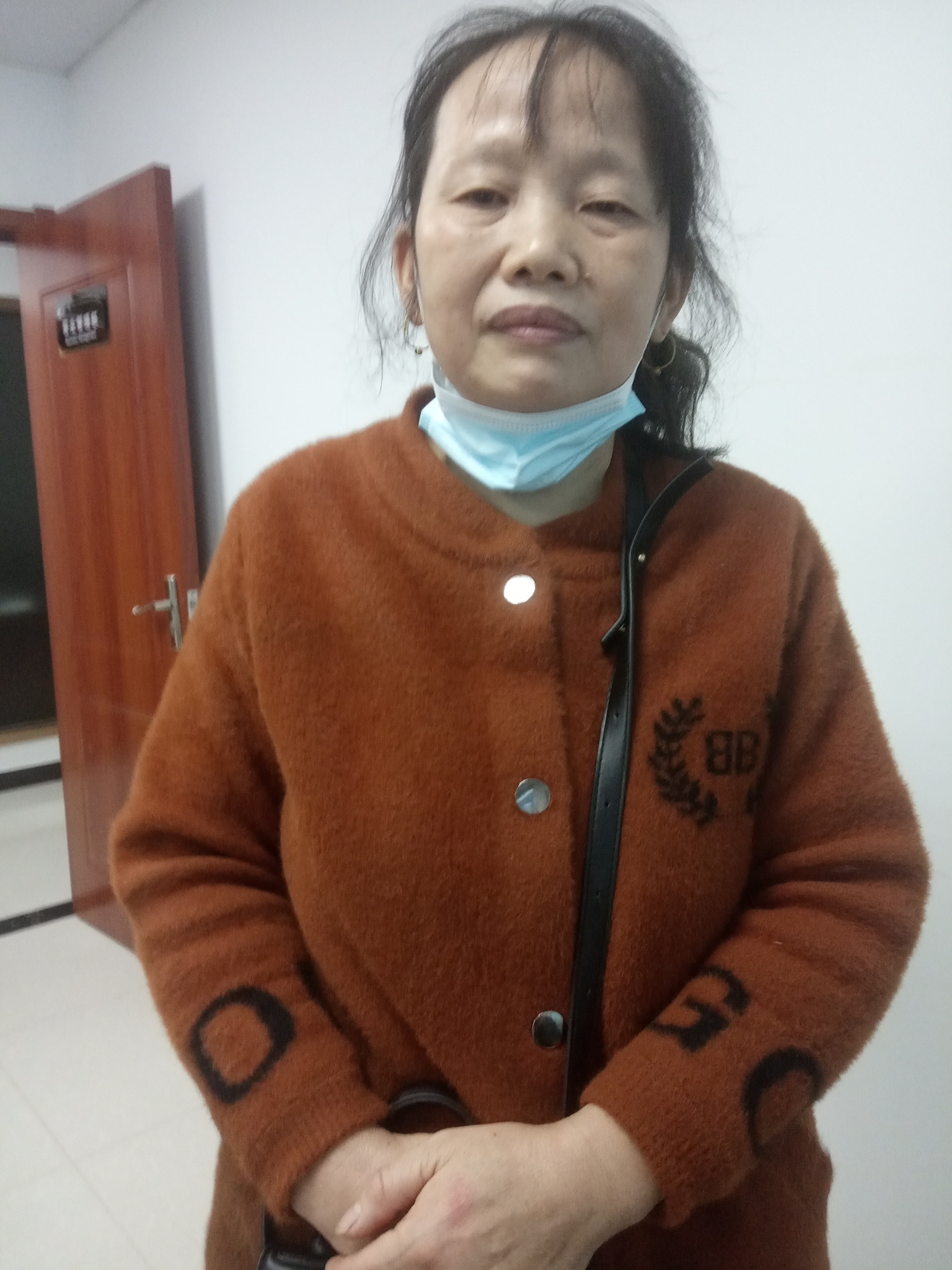 阿姨资料照片