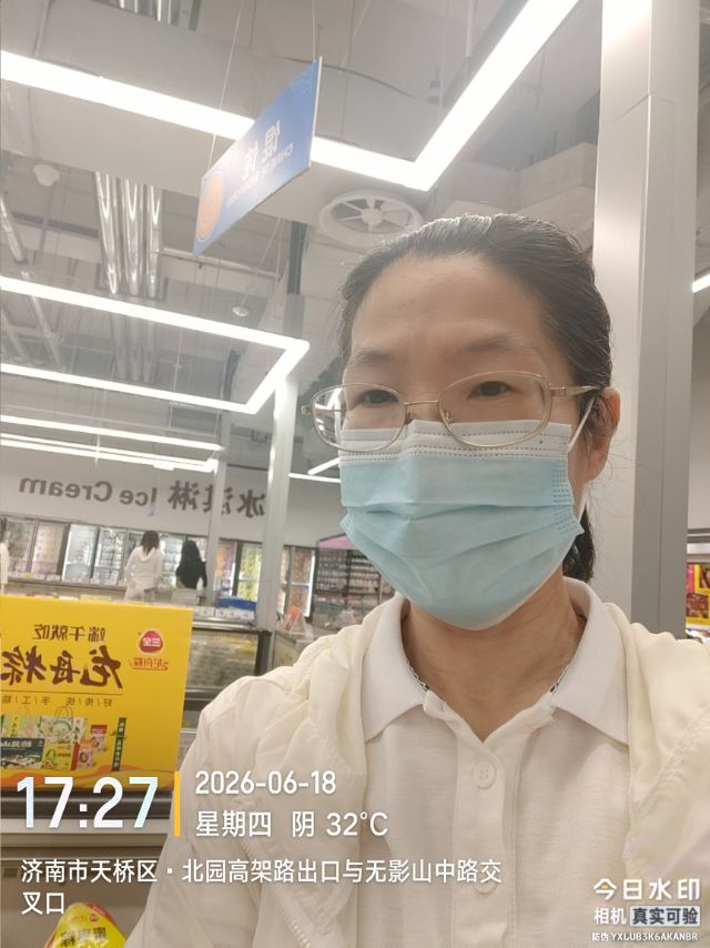 张阿姨照片
