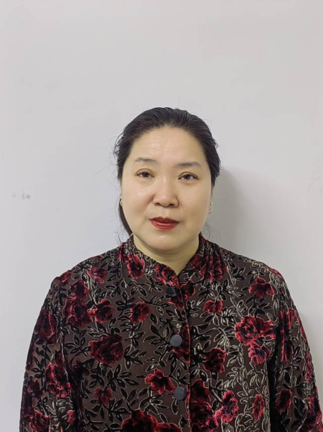高阿姨照片