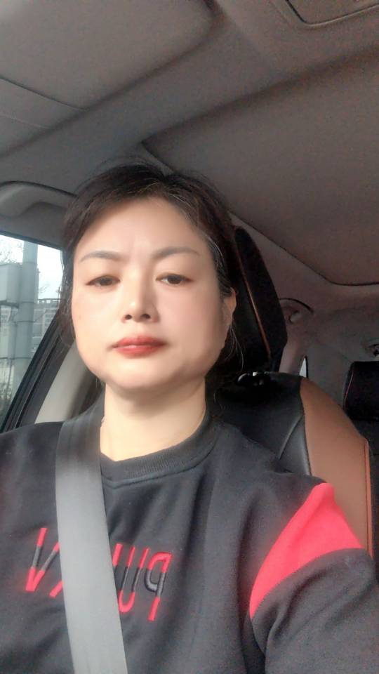 阿姨资料照片