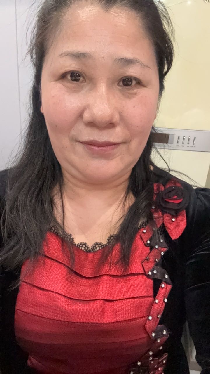 华阿姨照片