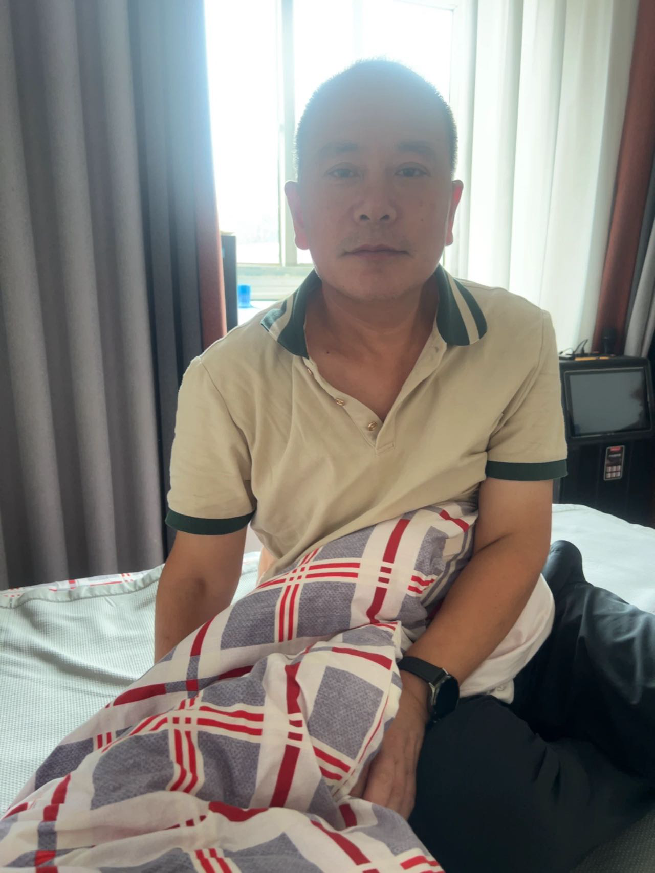 苗阿姨照片