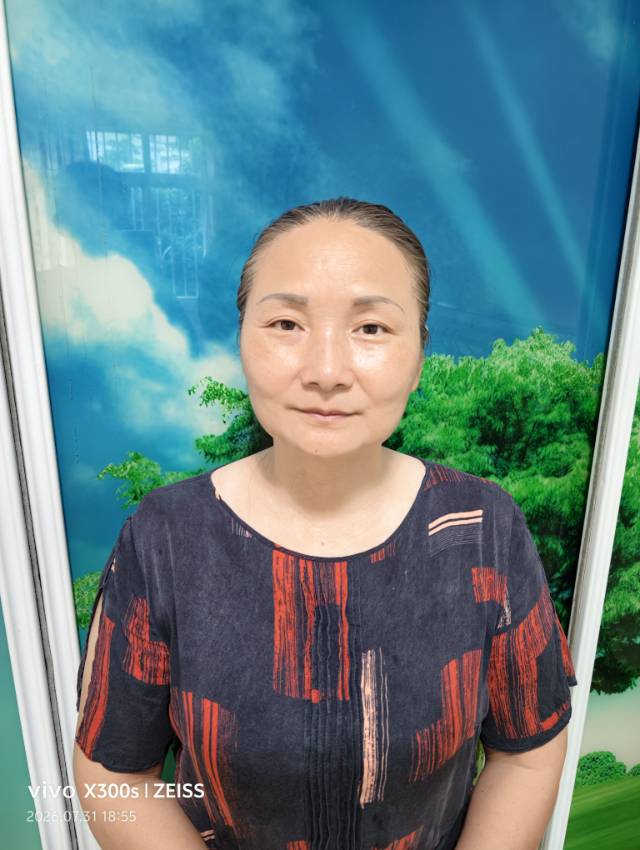 阿姨资料照片