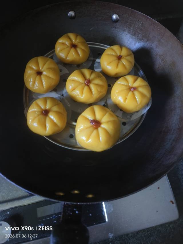 黄护工照片
