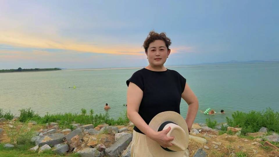 黄阿姨照片