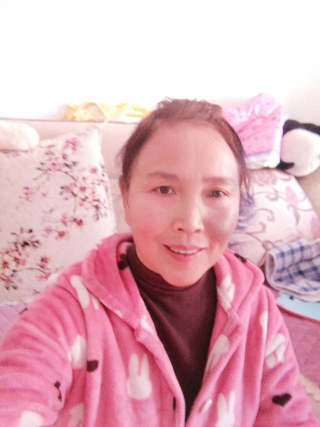 田阿姨照片