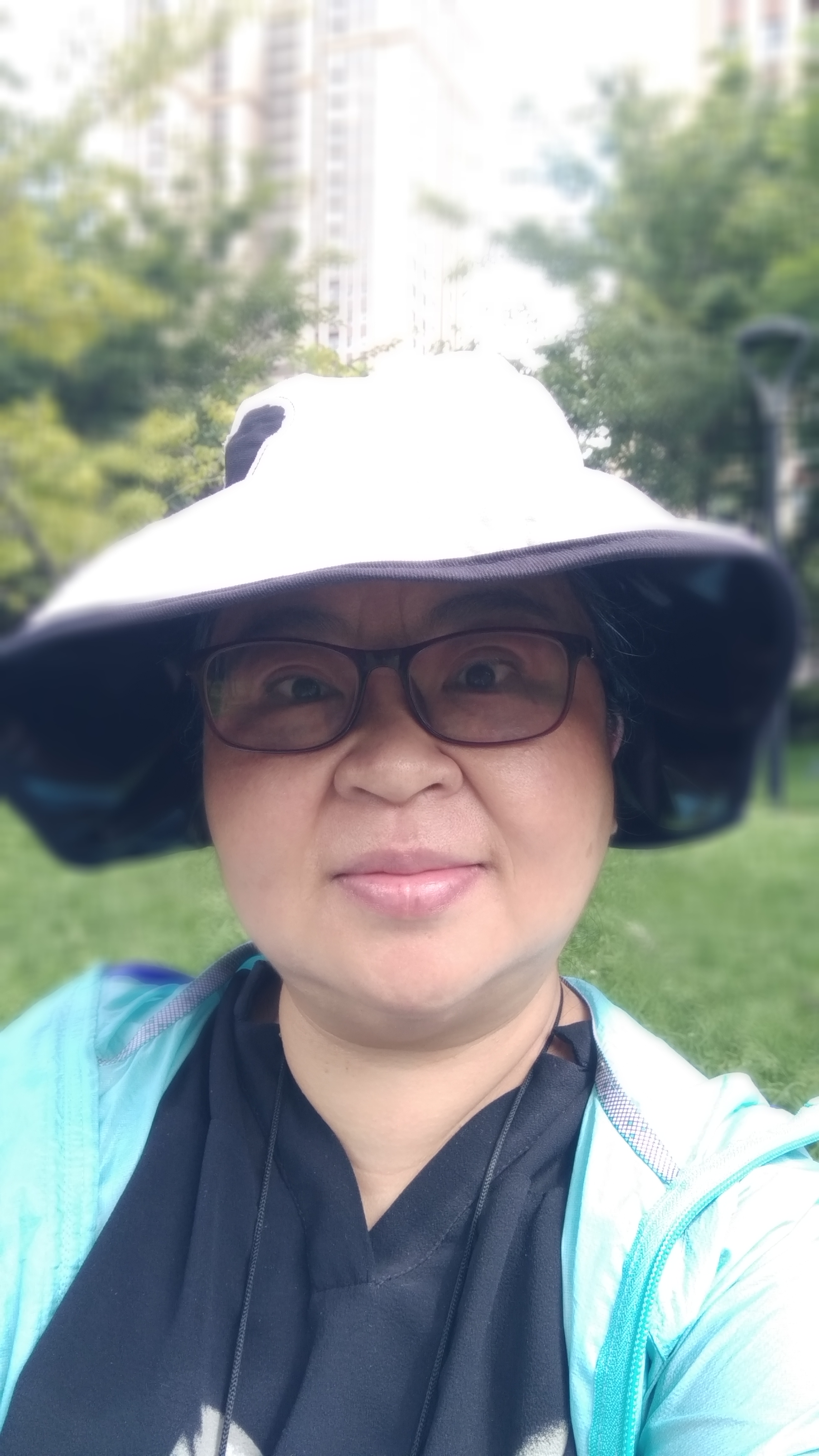 张阿姨照片