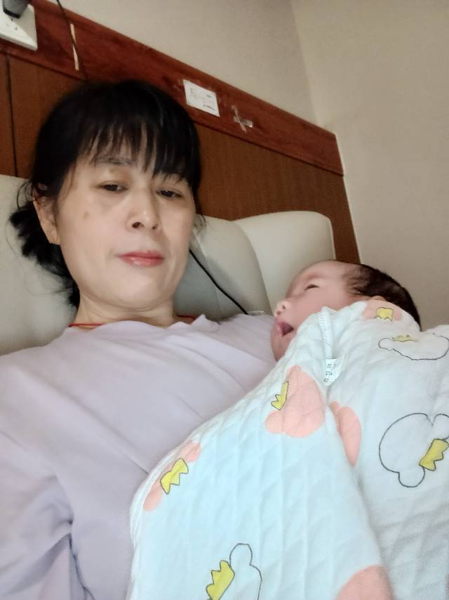 龚阿姨照片