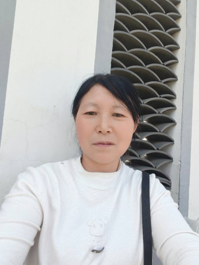 张阿姨照片