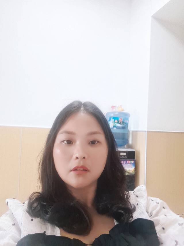 阿姨资料照片