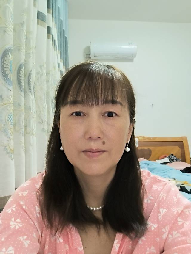 阿姨资料照片