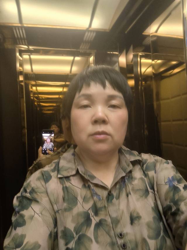 施阿姨照片