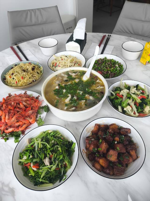 施阿姨照片