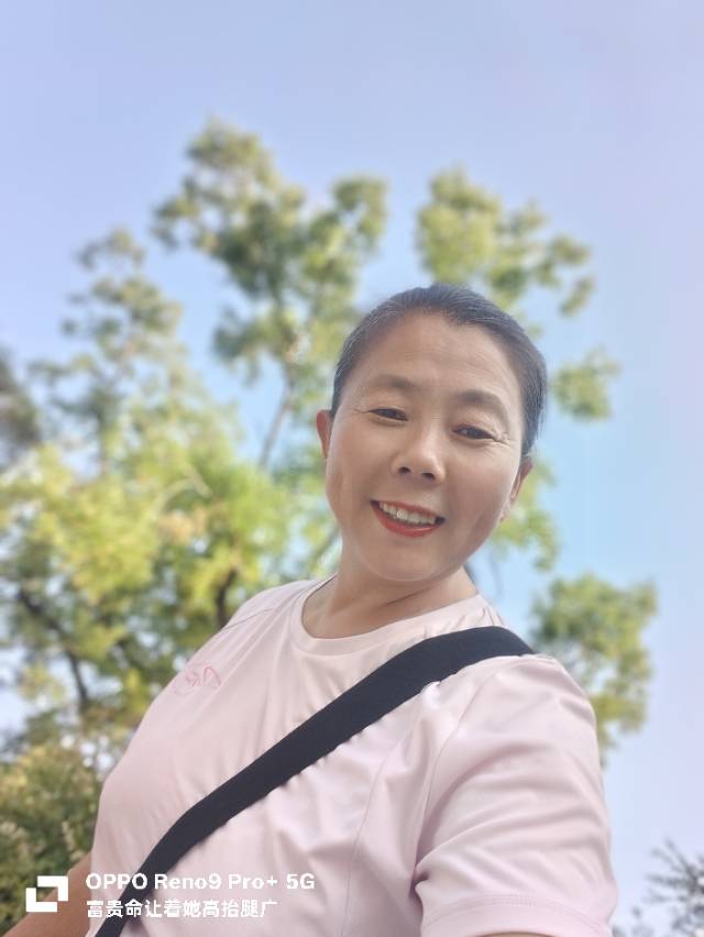 段阿姨照片