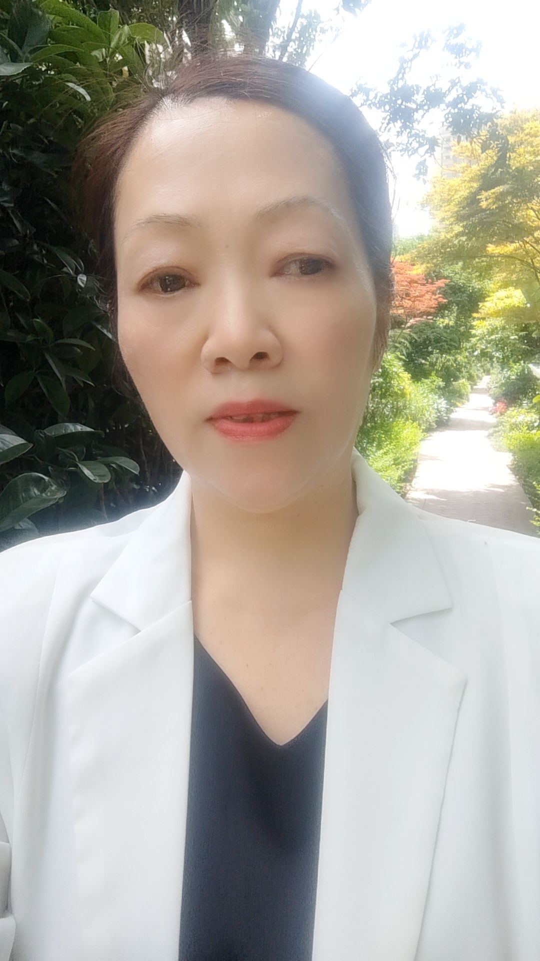 阿姨资料照片