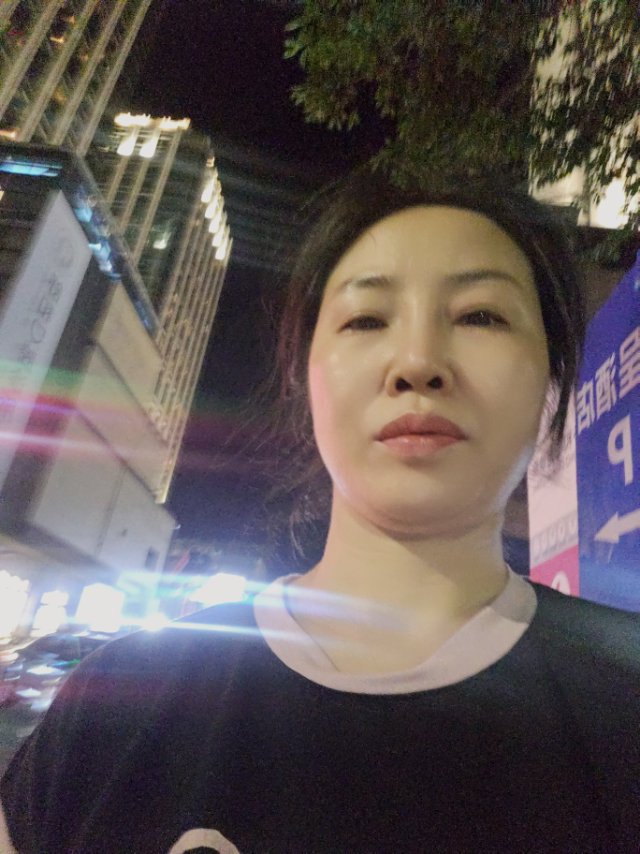 周阿姨照片