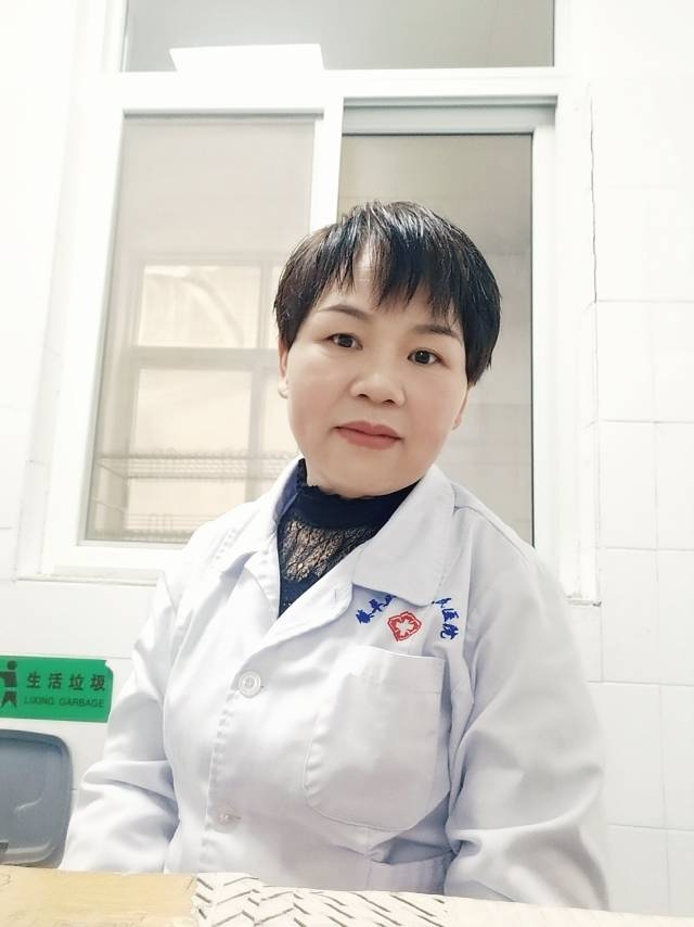 张护工照片