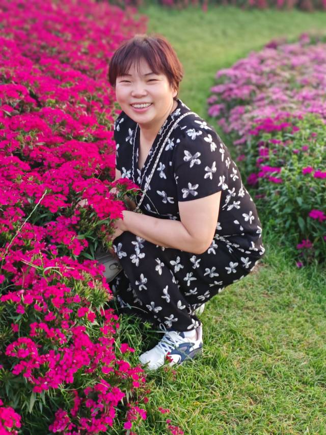 艾阿姨照片