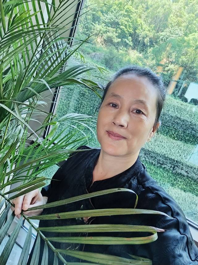 杨阿姨照片