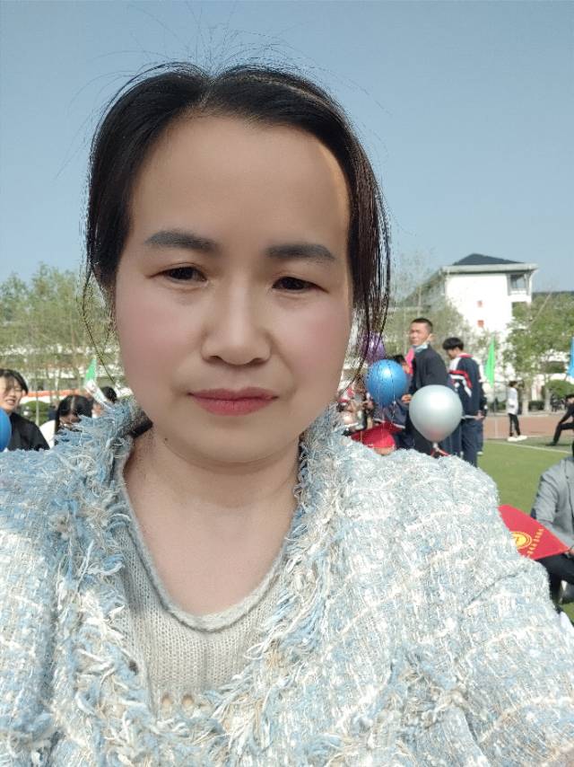 李阿姨照片