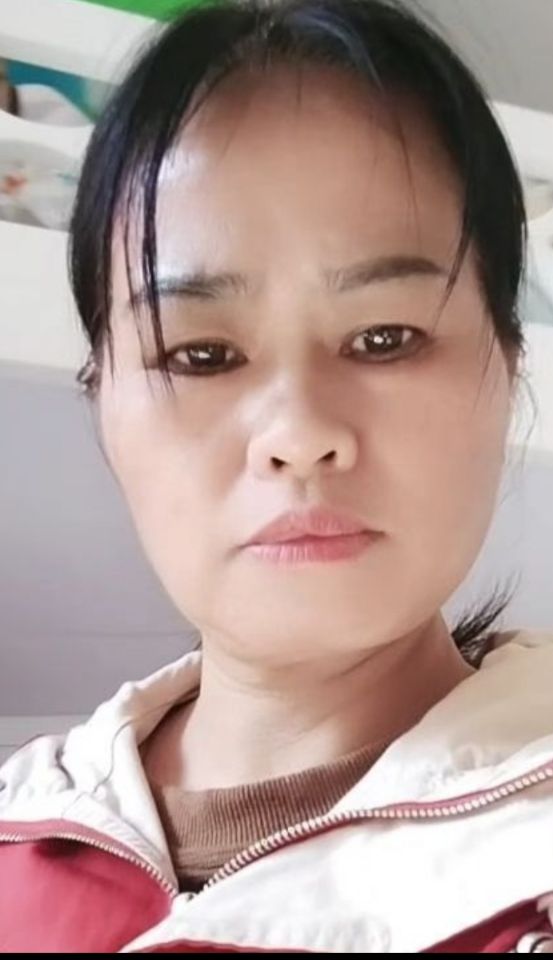 黄阿姨照片
