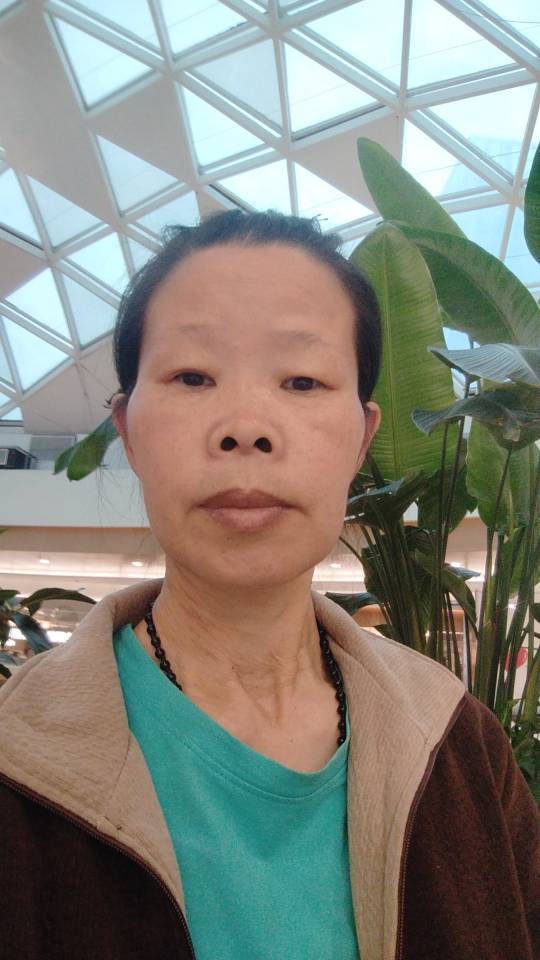 叶护工照片