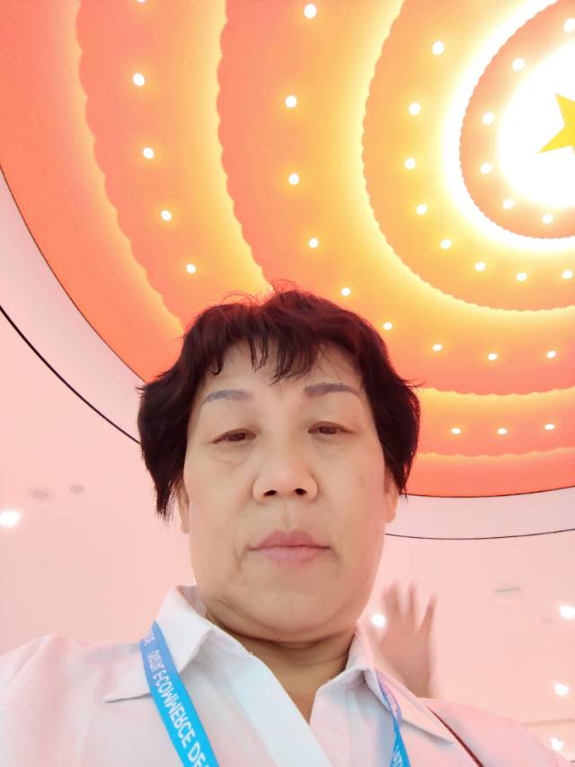 常护工照片