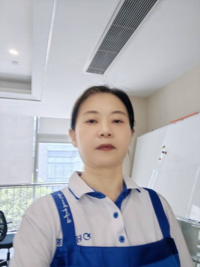 阿姨资料照片