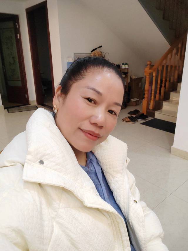 许护工照片
