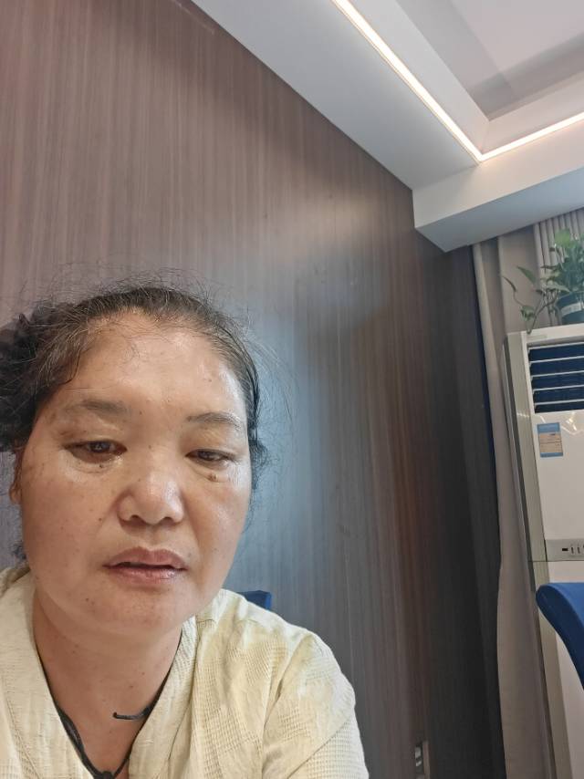 阿姨资料照片